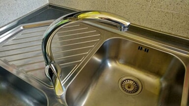 Chiusure serbatoi e riduzioni idriche notturne: il calendario aggiornato fornito dall'Aca