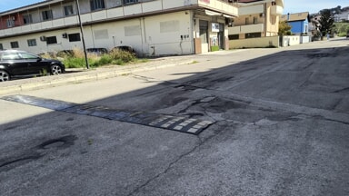 La denuncia del Pd dopo il sopralluogo della commissione in via Musone: "Scandalosa incuria" [FOTO]