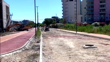 Sopralluogo del sindaco nel cantiere in via Pollione: "Proseguono i lavori per il corridoio verde" [VIDEO]
