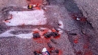 Botti di capodanno, la denuncia di un lettore: "Via Celestino V come un campo di battaglia e non parliamo degli escrementi"  [FOTO]