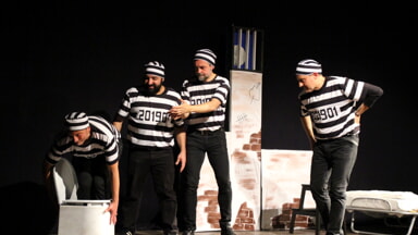 La compagnia teatrale Estrodestro torna a improvvisare con lo spettacolo &ldquo;Codice a sbarre&rdquo;