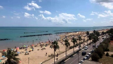 Revocato il divieto di balneazione in alcuni tratti del lungomare di Montesilvano