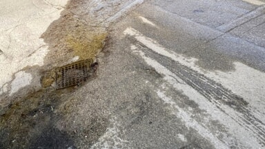 Ricomincia il problema della perdita d'acqua in Strada Colle Pineta [FOTO]