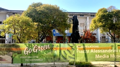 Cantiere fermo in piazza Alessandrini: il Mediamuseum resta chiuso e ancora niente parcheggi in via Colonna [FOTO]