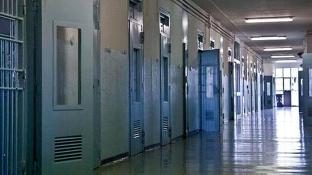 Droga e nove telefonini sequestrati nel carcere di Teramo dalla polizia penitenziaria: l'allarme del Sappe