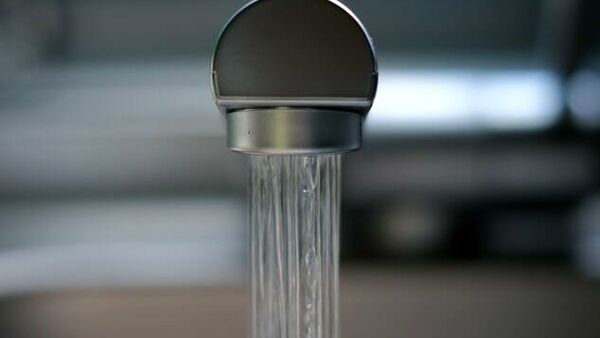 Come non sprecare acqua e risparmiare in bolletta: consigli per tutti gli ambienti di casa