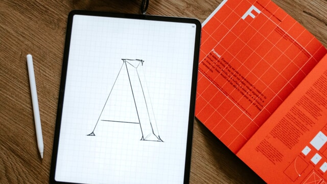 No agli smartphone a scuola, s&igrave; al tablet per uso didattico: la nuova stretta del ministero dell&rsquo;istruzione