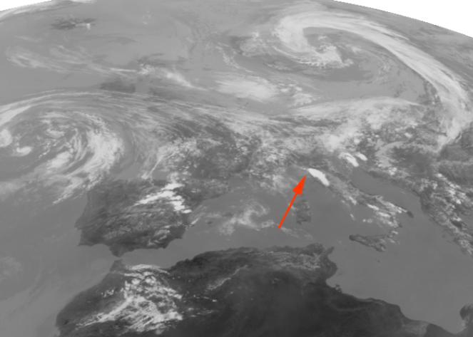 L'immagine satellitare del 19 giugno con i violenti temporali sull'alta Toscana L'immagine satellitare del 19 giugno con i violenti temporali sull'alta Toscana