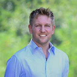 Visita il profilo di Nikos Chiodetto