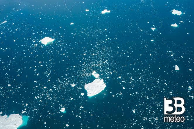 Sorvolo sopra il fiordo