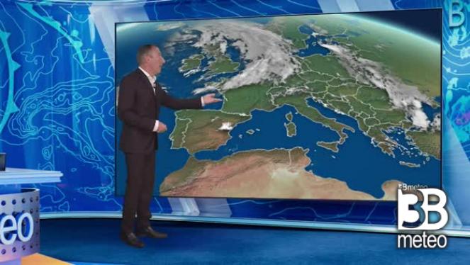 Estate piena con i suoi pro e i suoi contro, nel weekend si suderà parecchio