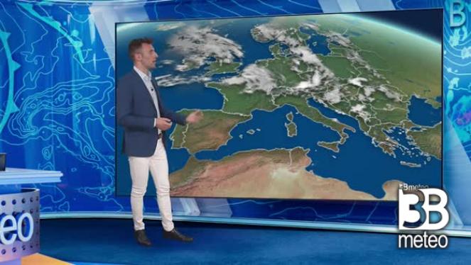 Isolati temporali sui rilievi, ma sole e caldo regnano sovrani sull'Italia